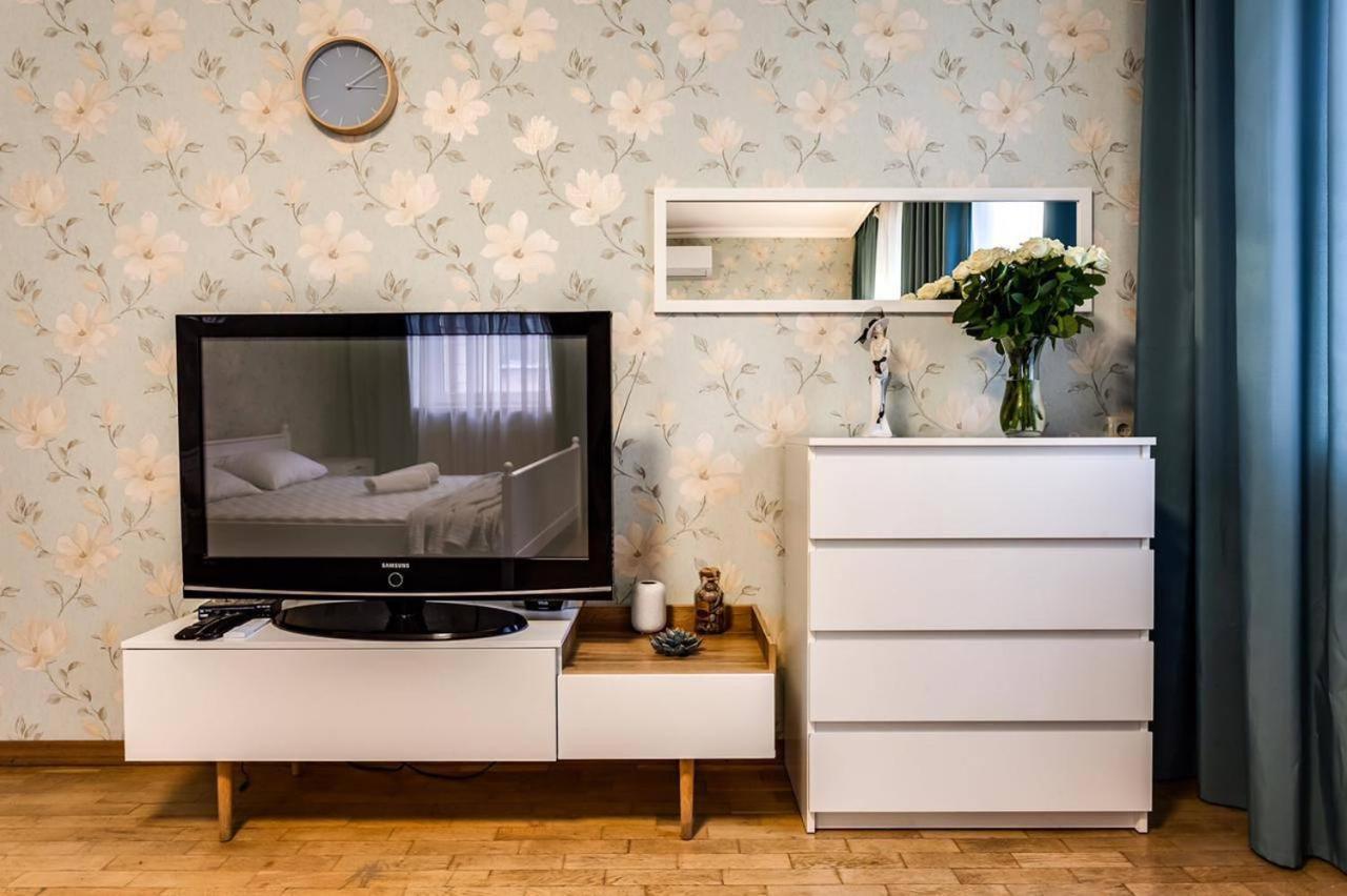 Apartamenty On Knyazya Romana إلفيف المظهر الخارجي الصورة