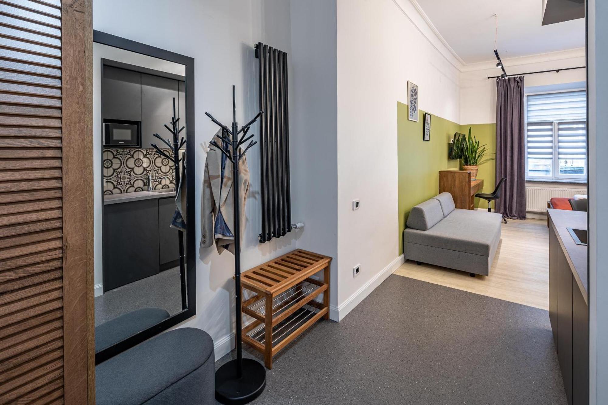 Apartamenty On Knyazya Romana إلفيف المظهر الخارجي الصورة